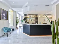 لا فيلا نيس بروميناد Hotels near غومبيتاه