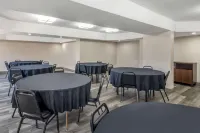 Country Inn & Suites by Radisson, Atlanta Airport South, GA - breakfast