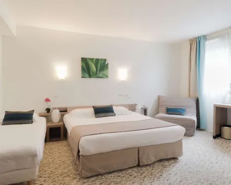 Brit Hotel Alghotel Hotels in Cancale