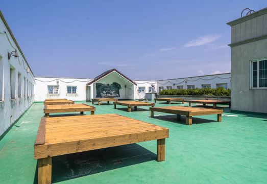 베니키아 호텔 외관