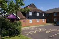 Premier Inn Ashford North Hotel berhampiran The Locomotive