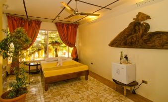 Deep Forest Garden Hotel