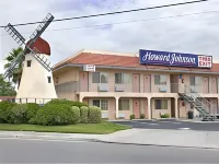 Howard Johnson by Wyndham Modesto Ceres فنادق في Stanislaus County