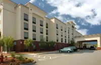 Hampton Inn & Suites Manchester-Bedford Hotels near Merrimack Premium Outlets