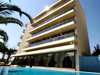 Golden Sun Hotel - Pools