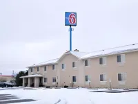 Motel 6 Barkeyville, PA