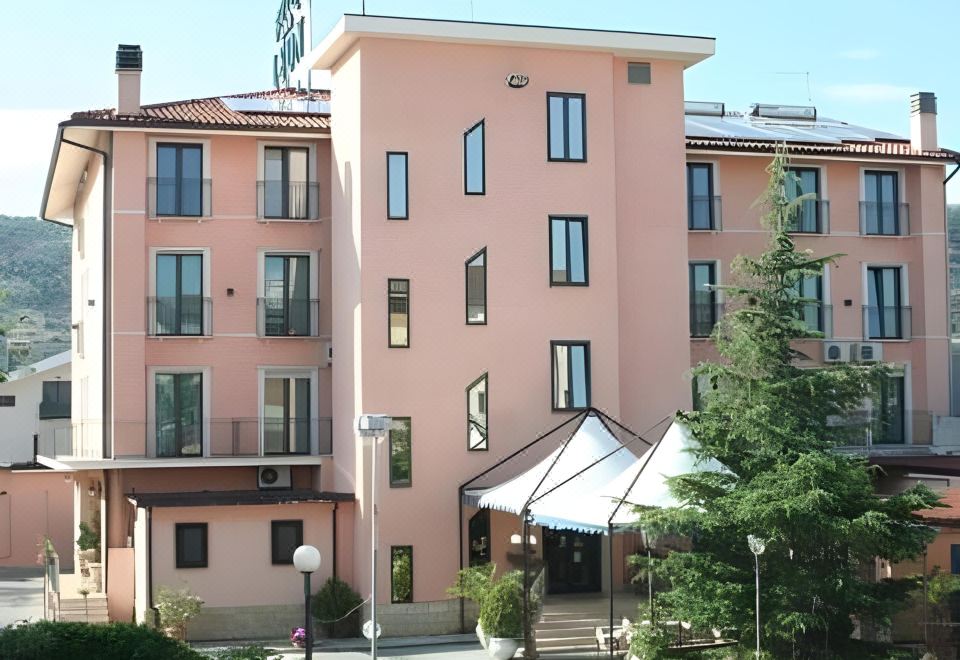 hotel overview picture