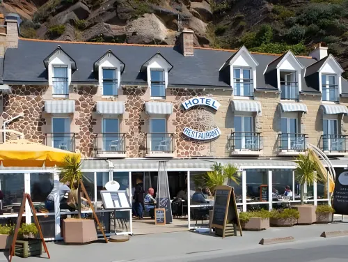 La Table de Jeanne - Hôtel & Restaurant Hotels in Pléneuf-Val-André