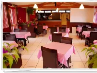 Budget Hotel Melun Sud - Dammarie les Lys فنادق في Vert-Saint-Denis