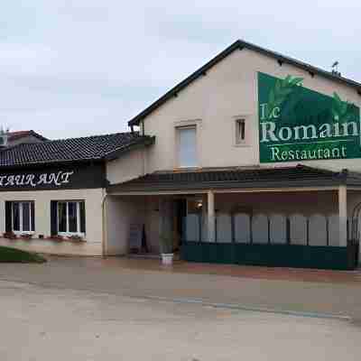 Logis Hôtel le Richevaux Rest. le Romain Hotel Exterior