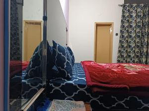 Asaish Inn Guest House Lahore