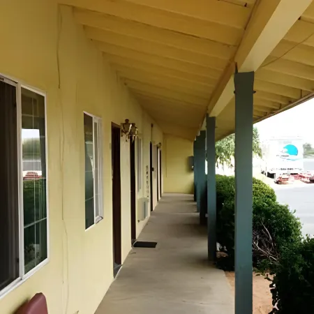 Apple Valley Motel