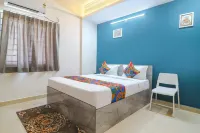 FabHotel Broholic Suites I - Nr US Consulate, Financial District Tellapur shopping complex 주변 호텔