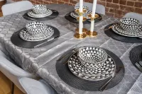 Downtown Luxe - Parking, Metro, King Bed, Sleeps 6