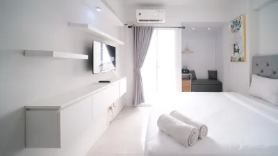 Well Furnished and Homey Studio (No Kitchen) Apartment at Suncity Residence By Travelio