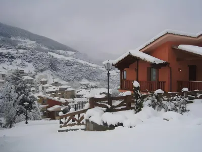Apartamentos la Montaña Hotels near Camping Liébana