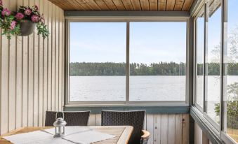 Sjöatorp Skogsstugan - Housity
