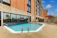 Drury Inn & Suites Birmingham Lakeshore Drive - Pools