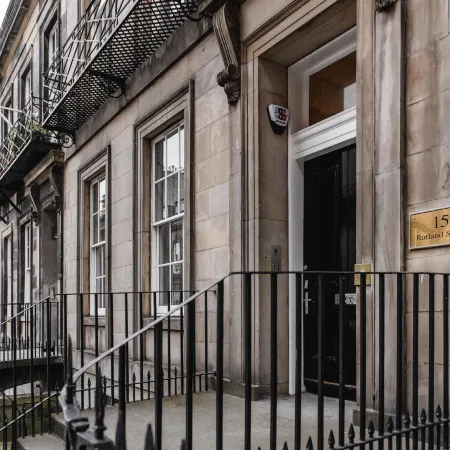 The Rutland Hotel & Apartments