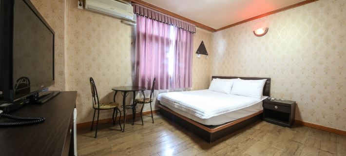 Wando C and Hyu Hotels in Wando