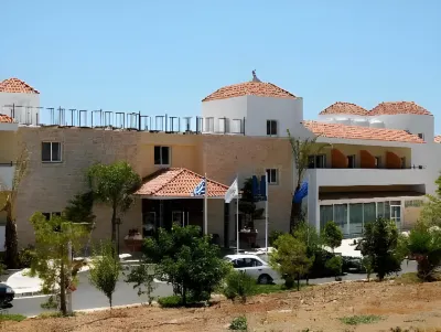 M. Moniatis Hotel Отели в г. Гермасойя