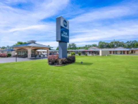 Best Western Catalina Inn Hotels in Northport