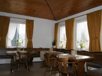 Bed and Breakfast am Knittenberg Hotels in Elkeringhausen