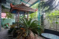 RedDoorz Syariah Near RS Mitra Siaga Các khách sạn ở Kramat