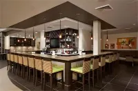 Hilton Garden Inn Springfield, MO - bar
