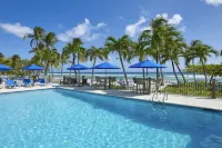 Coconut Court Beach Hotel - Pemandangan Pantai