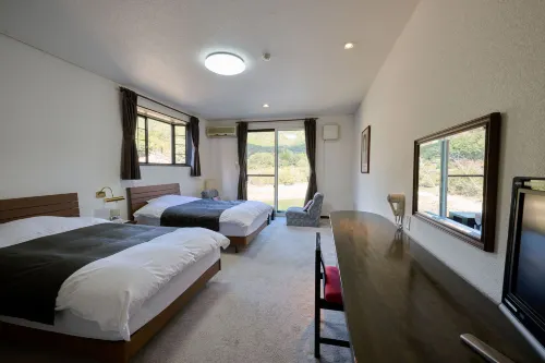 Hotel Hakuryuko Resort