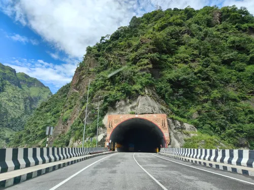 Kia Farms Stay Hotels in Bandrol