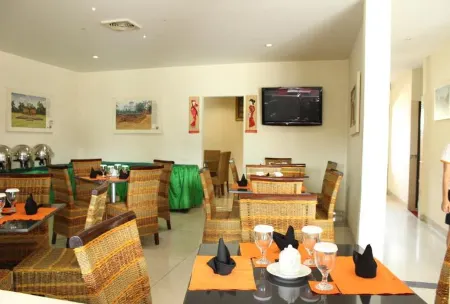 Hotel Pundi Rezeki Отели в г. Джамби