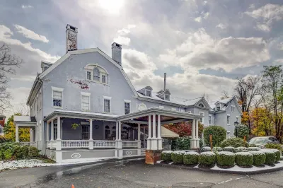 Simsbury 1820 House Hotels in 