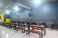 UpCity Express Hotel Semarang by Pillow Hotels in Pudakpayung