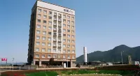 東橫新八代站前旅館 五家荘附近的飯店
