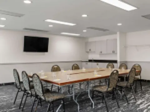 Days Inn by Wyndham Steinbach Hotels in Steinbach