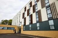 Holiday Inn - the niu, Loom Manchester North Các khách sạn gần The Manchester College