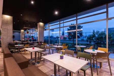 Ibis Chia Отели в г. Чия