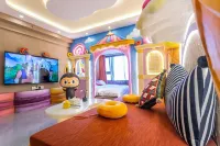 Qifentian Homestay (Chinese Baroque Style Street)