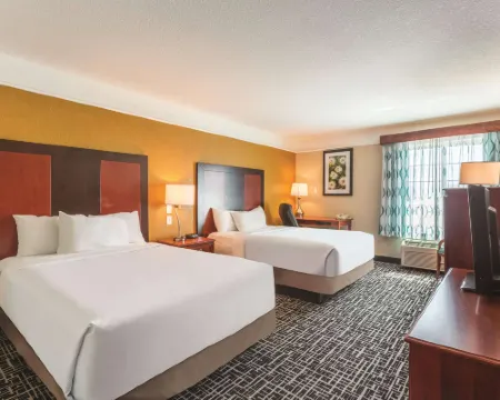 La Quinta Inn & Suites by Wyndham Deming デミングのホテル