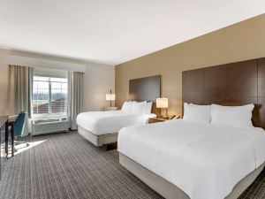 Comfort Inn & Suites Verona at Turning Stone Resort Casino
