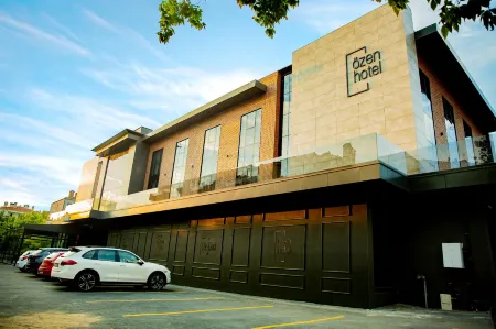 ÖZEN Hotel Отели рядом с достопримечательностью «K O N S T A N T İ N V E E L E N A B U L G A R O R T O D O K K İ L İ S E T A R İ H İ E S E R»