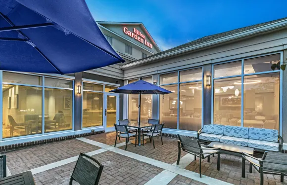 艾肯希爾頓花園客棧