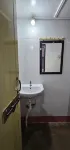 Raj Lodging Hotel a Karanje Turf Satara