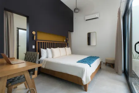 Casa Bo Jungle - Steps to Tamarindo Beach - Surf & Pool