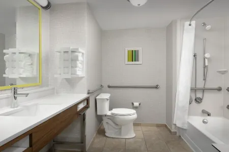 Hampton Inn & Suites Orlando-North/Altamonte Springs Отели в г. Алтамонте Спрингс