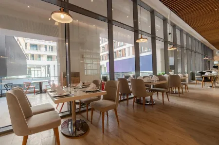 West Walk Retaj Hotel