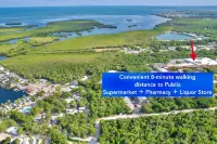 Key Largo Waterfront Oasis: Private Tiki Bar & Boat Dock! - 4-stjärniga