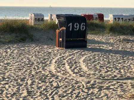 Quiet vacation apartment in Minsen Schillig on the natural beach Отели рядом с достопримечательностью «Ваттенмеер»